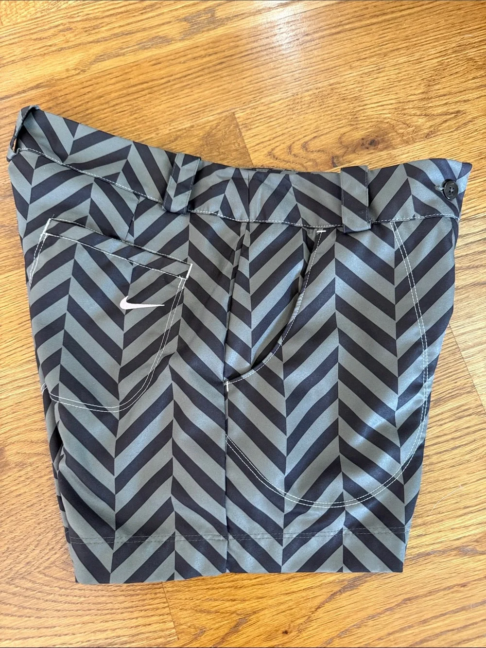 Nike Golf Tour Performance Dri-FIT Chevron Shorts Women’s 6 Green Black